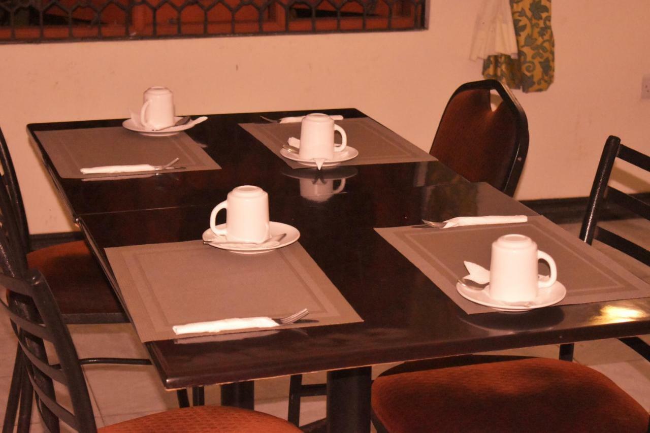 Leinmach House Nyali Hotell Mombasa Eksteriør bilde
